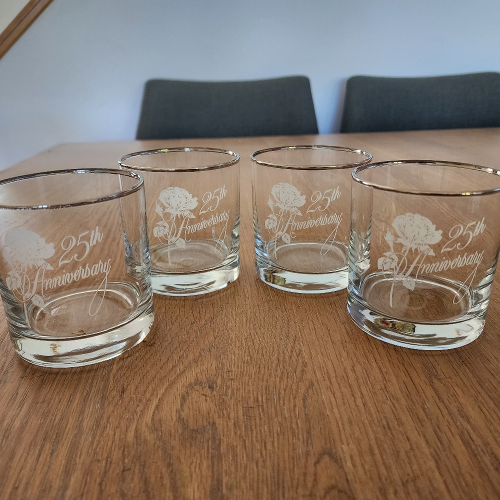 Vintage 1980s "25th Anniversary" Glasses Set of 4